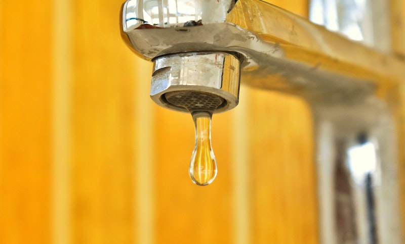 Para mantener el lavavajillas es fundamentar saber la dureza del agua en tu zona