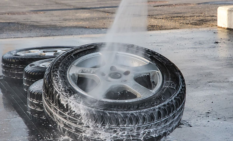 LIMPIEZA COCHE  Cómo limpiar las llantas del coche para que