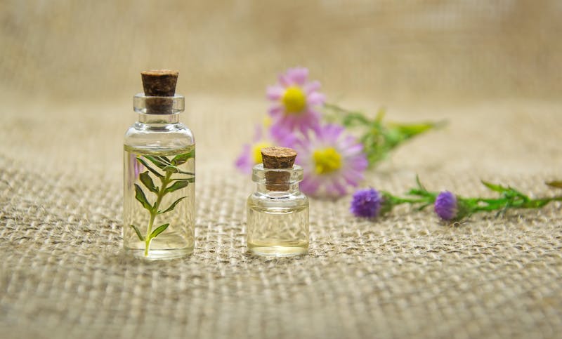 Los mejores fregasuelos con aromas duraderos llevan fragancias que te harán sentir bien