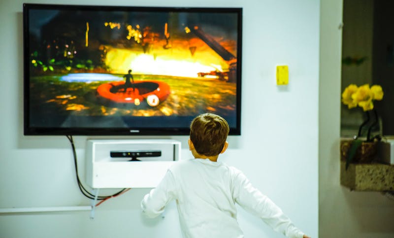 al limpiar la pantalla del televisor disfrutaremos de una imagen nítida y clara