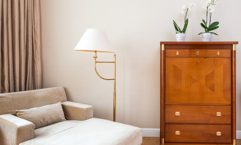Descubre los productos para limpiar muebles de madera con los que obtendrán mejores resultados.